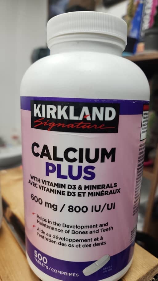 کلسیم پلاس کرکلند به همراه d3 و مینرال  CALCIUM PLUS AVITH VITAMIN D3  (۵۰۰عددی(